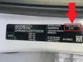 Étiquette sur une Alfa Romeo indiquant "CODICE COLORE 217". C'est ici que vous pouvez trouver le code couleur de votre voiture.
