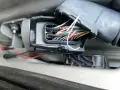 Faisceau de câbles d'une voiture, peut-être la cause du problème de vitre électrique ne remonte plus automatiquement.