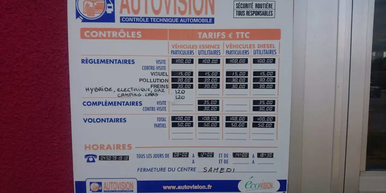 Tableau des tarifs du contrôle technique automobile Autovision, incluant le prix du contrôle technique essence pour les particuliers et utilitaires.