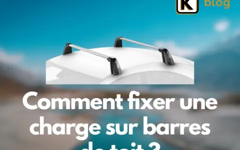 Barres de toit installées sur un véhicule. Apprenez comment sangler sur barre de toit pour transporter vos affaires en toute sécurité.